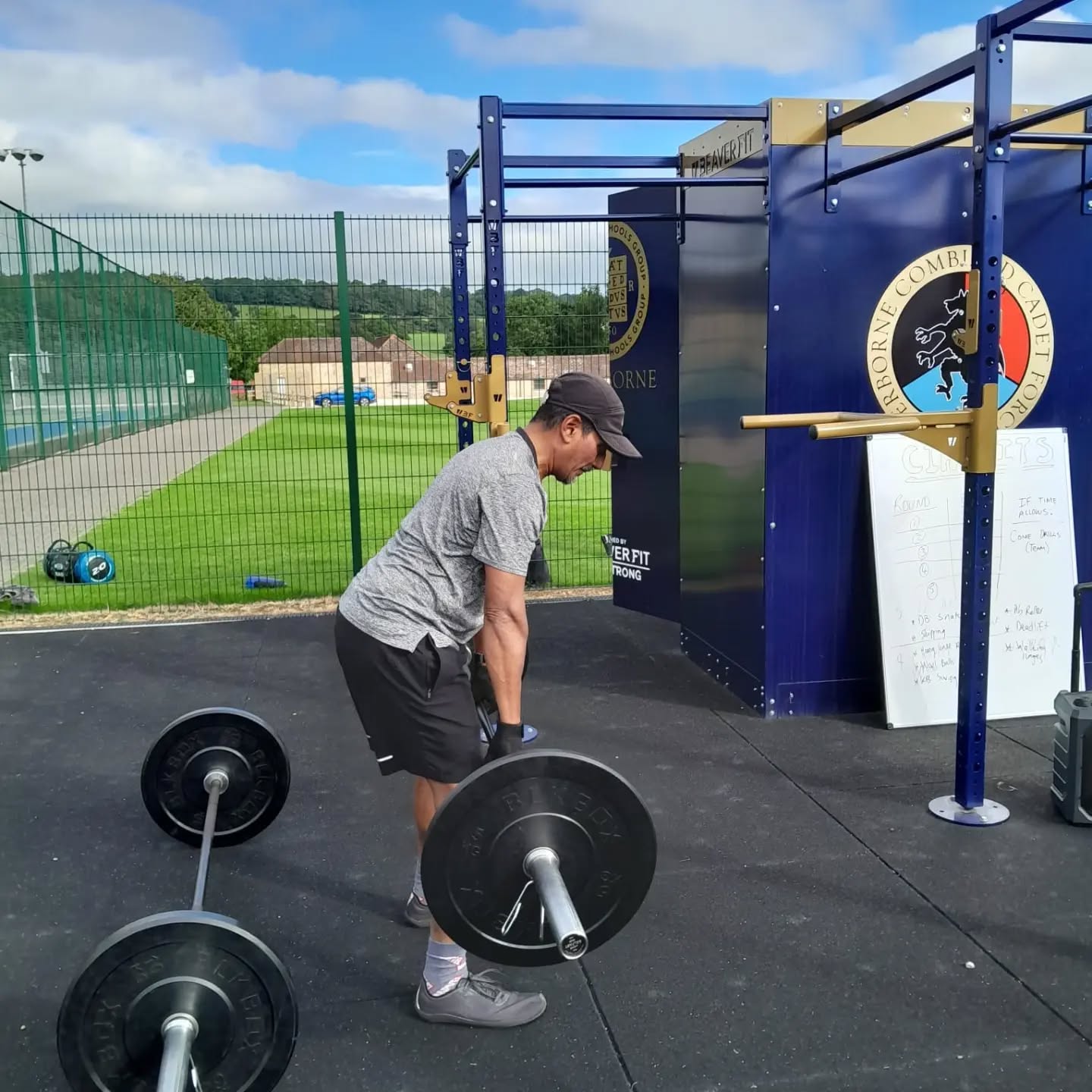 Circuits at the Shred Shed this evening with the coach Shannon 🔥🏋🏻‍♂️💪🏻 Fresh air, fitness and friday feels what's not to love... well done team 🙌

#sherbornesports #findyourfitness