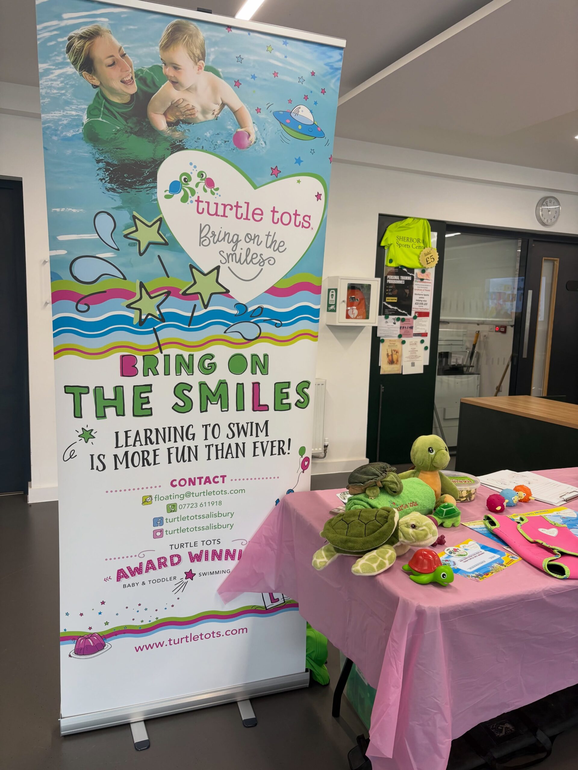 What a great first session the babies and toddlers had on Wednesday with turtle tots🥰
Don’t forget they are running sessions on:
Tuesdays: 1:30pm - 2:30pm
Wednesdays: 10:30am - 11:30am
To get booked in please email:
Floating@turtletots.com✨