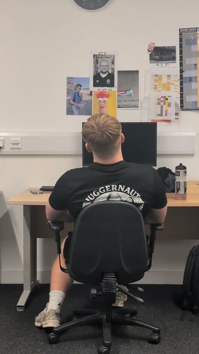 Well well welcome BACK EVERYBODY, I know you lot missed technique Tuesday.
Today we are going over what eccentric and concentric movements are and why they matter!