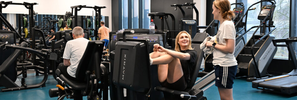 SPORTSCENTRE026